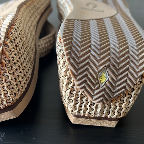 Volatile sandals - Picture 7 of 7